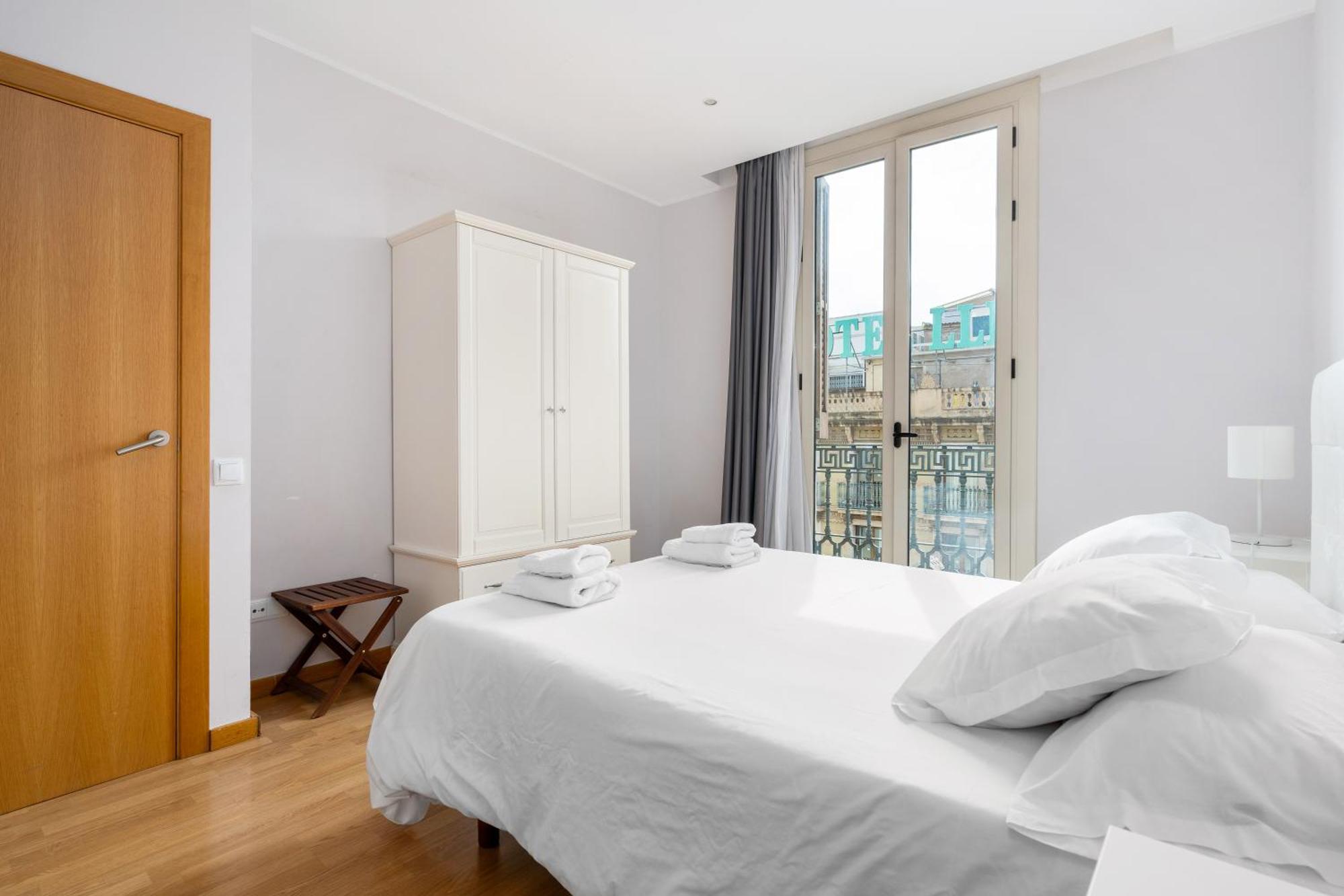 Flateli Pelayo H3 Apartment *