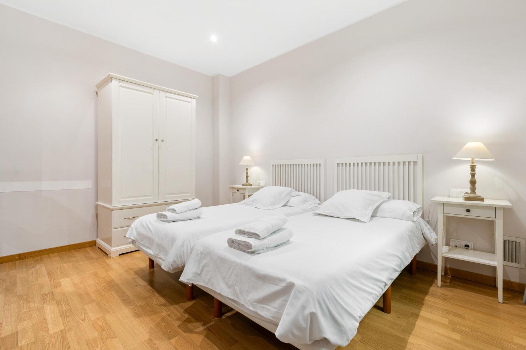 Flateli Pelayo H3 Apartment *