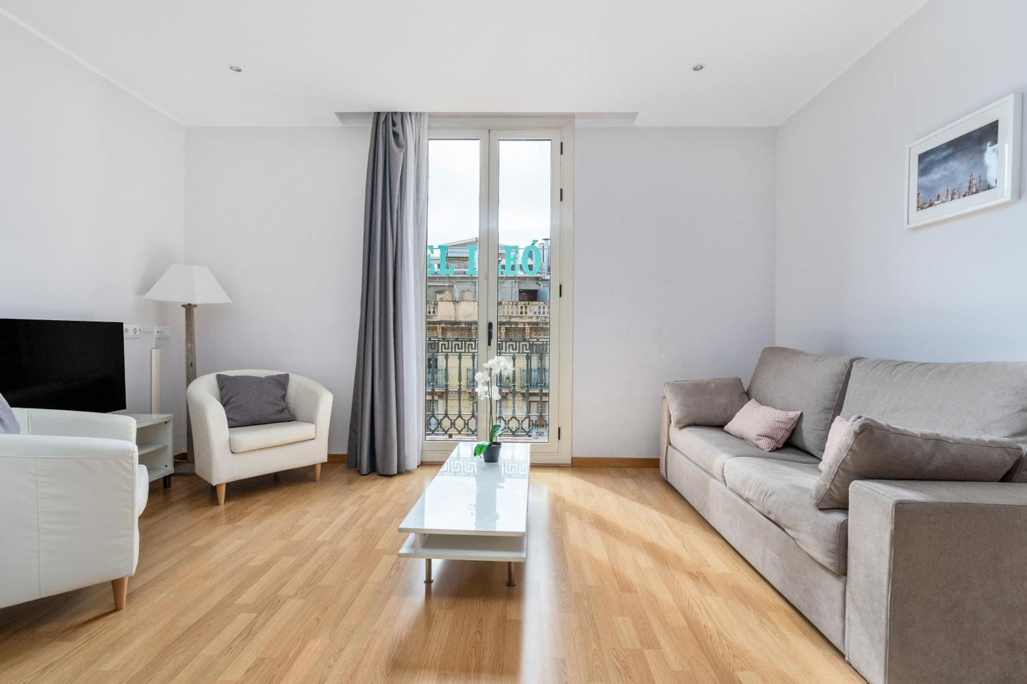Flateli Pelayo H3 Apartment *